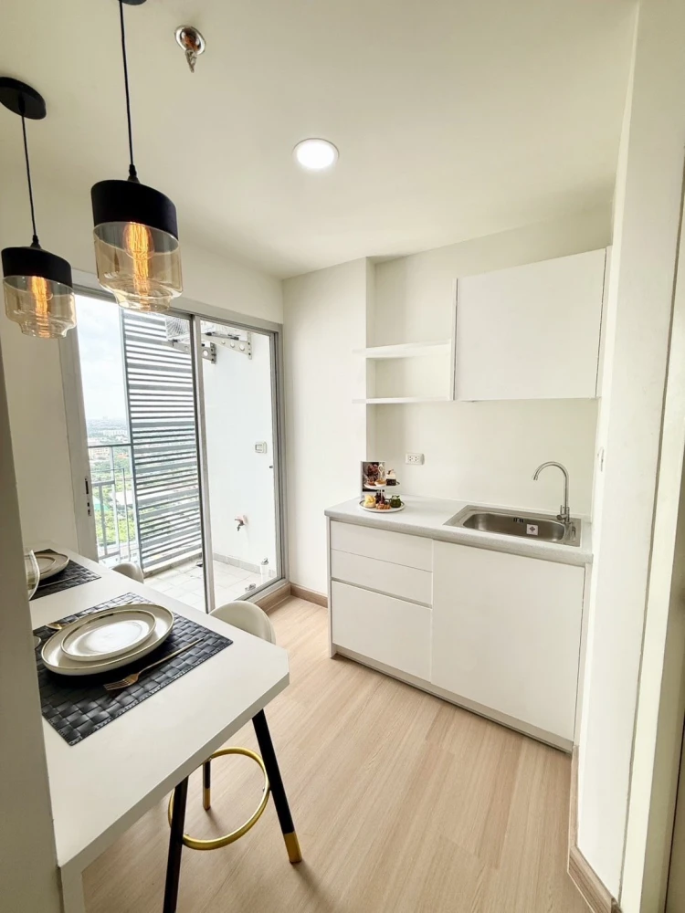 Urgent sale!! Condo The Trust Residence Pinklao (Borommaratchachonnani). Fully furnished with amenities. Ready to move in. Don't miss out!!