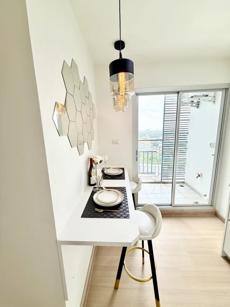 Urgent sale!! Condo The Trust Residence Pinklao (Borommaratchachonnani). Fully furnished with amenities. Ready to move in. Don't miss out!!