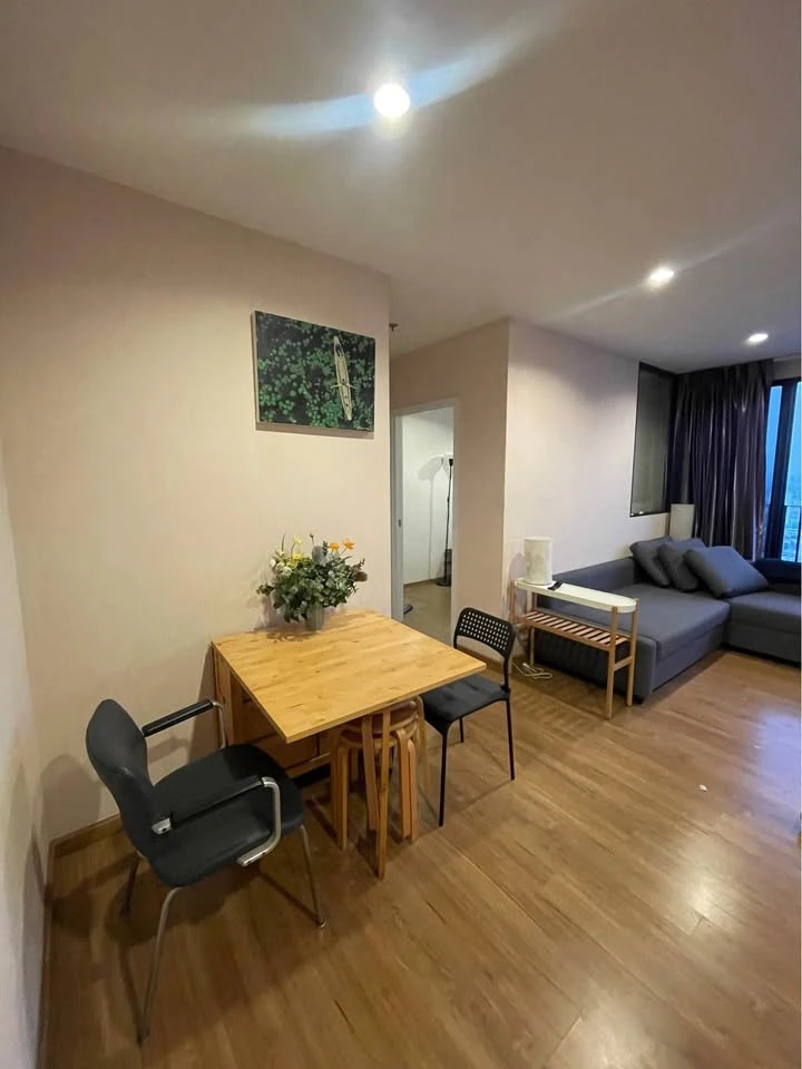Urgent sale!! Condo The Tree Interchange, 2 bedrooms, 32nd floor, Chao Phraya River view, good price, hurry up and book now!!