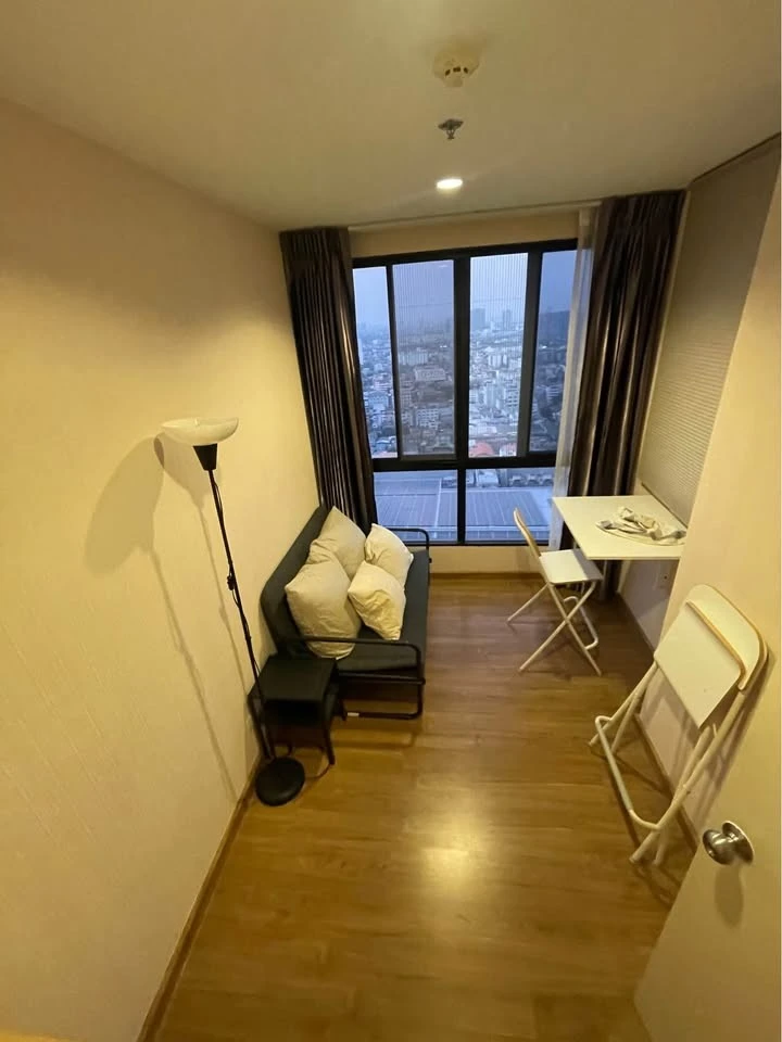 Urgent sale!! Condo The Tree Interchange, 2 bedrooms, 32nd floor, Chao Phraya River view, good price, hurry up and book now!!
