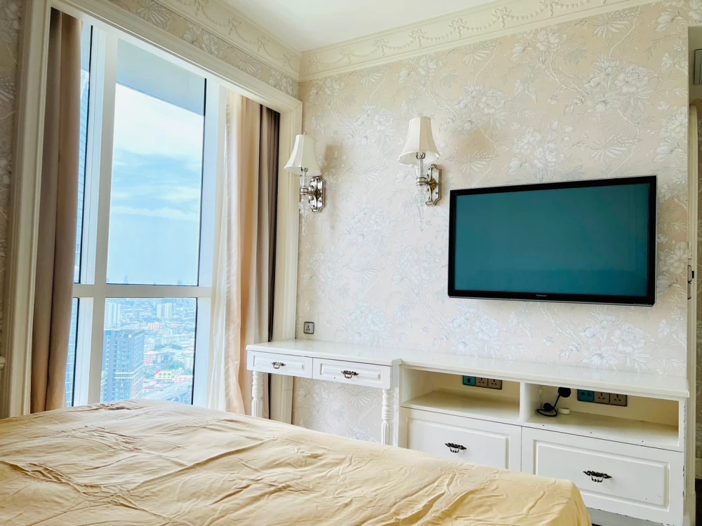 Urgent sale!! Condo The Pano, 41st floor, Building D, luxury condo with a stunning view of the Chao Phraya River. Don't miss it. Book now!!