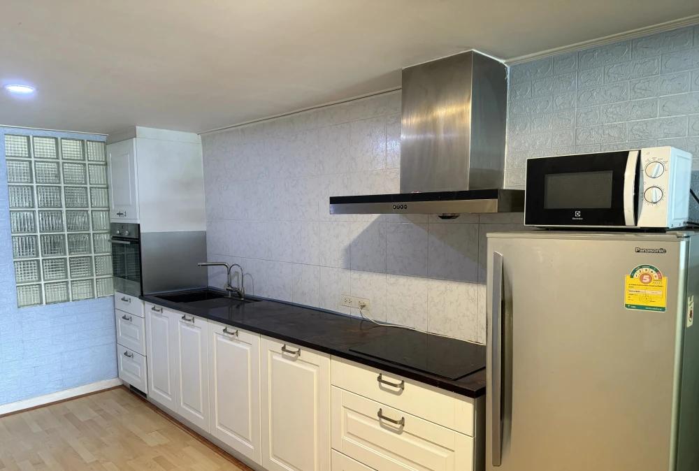 Urgent sale!! Condo at The Waterford Rama 4, 5th floor, fully furnished, ready to move in! Don't miss out!!