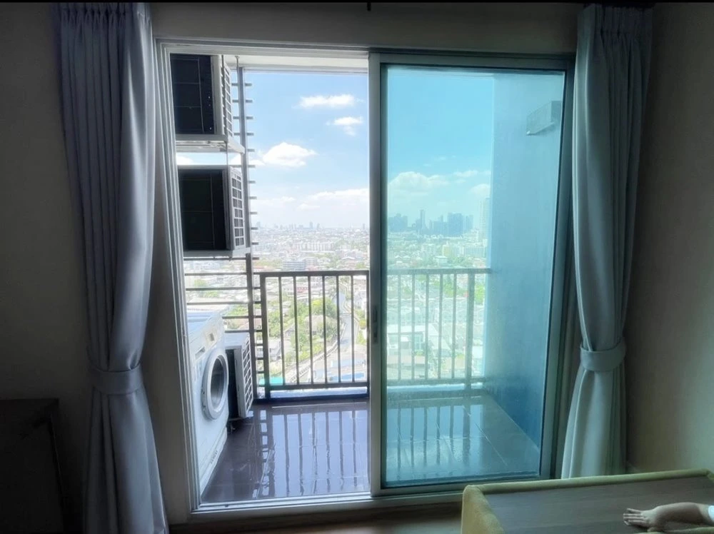 Urgent sale!! Condo The Base Sukhumvit 77, 22nd floor, Building A, beautiful room, convenient transportation, ready to move in, don't miss it!!