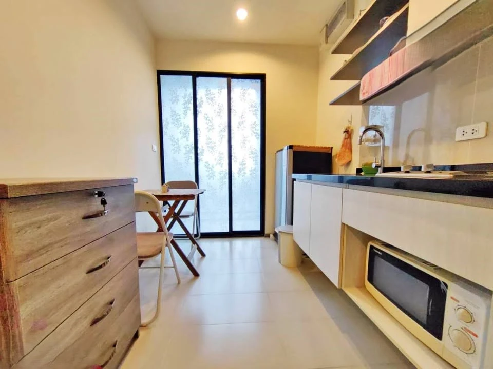Urgent sale!! Condo The Base Sukhumvit 77, beautiful room, fully furnished, good price, ready to move in, hurry and book now!!