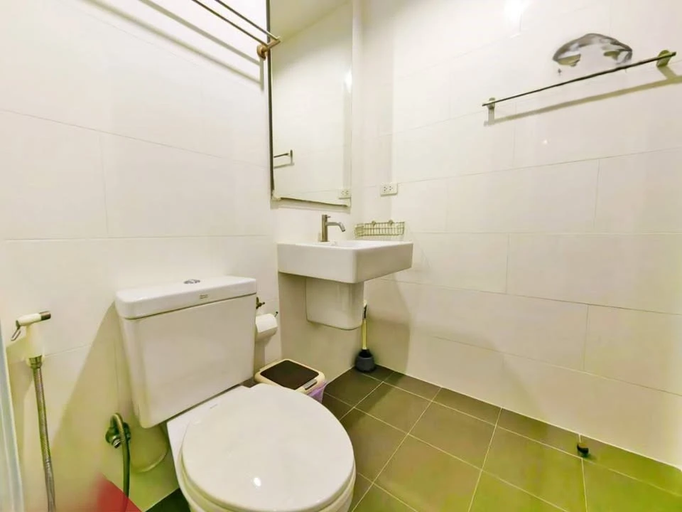 Urgent sale!! Condo The Base Sukhumvit 77, beautiful room, fully furnished, good price, ready to move in, hurry and book now!!
