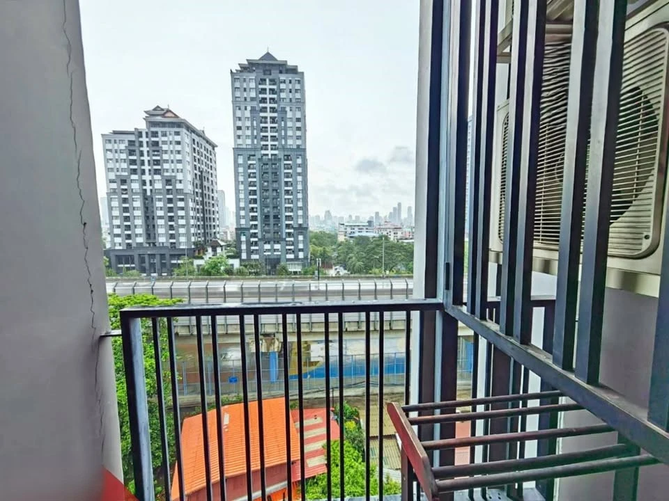 Urgent sale!! Condo The Base Sukhumvit 77, beautiful room, fully furnished, good price, ready to move in, hurry and book now!!