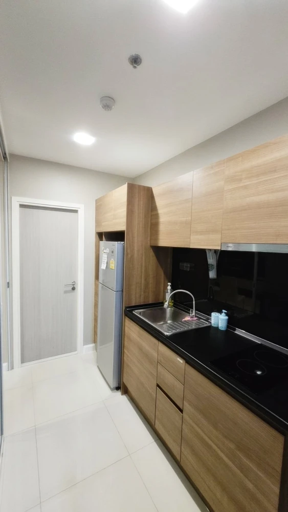 Urgent sale!! Condo The Metropolis, 9th floor, Building A, beautiful room, good location, good price, convenient transportation, don't miss it!!