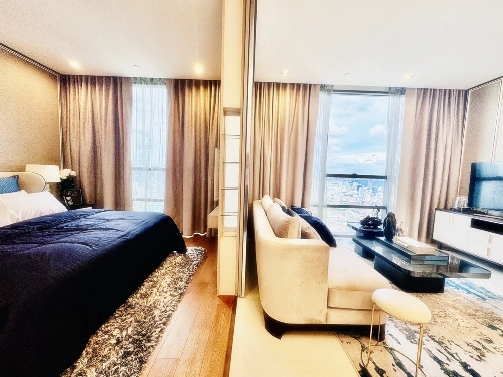 Urgent sale!! Condo The Bangkok Sathorn, 42nd floor, Building D, beautiful room, ready to move in, good price, hurry to book now!!