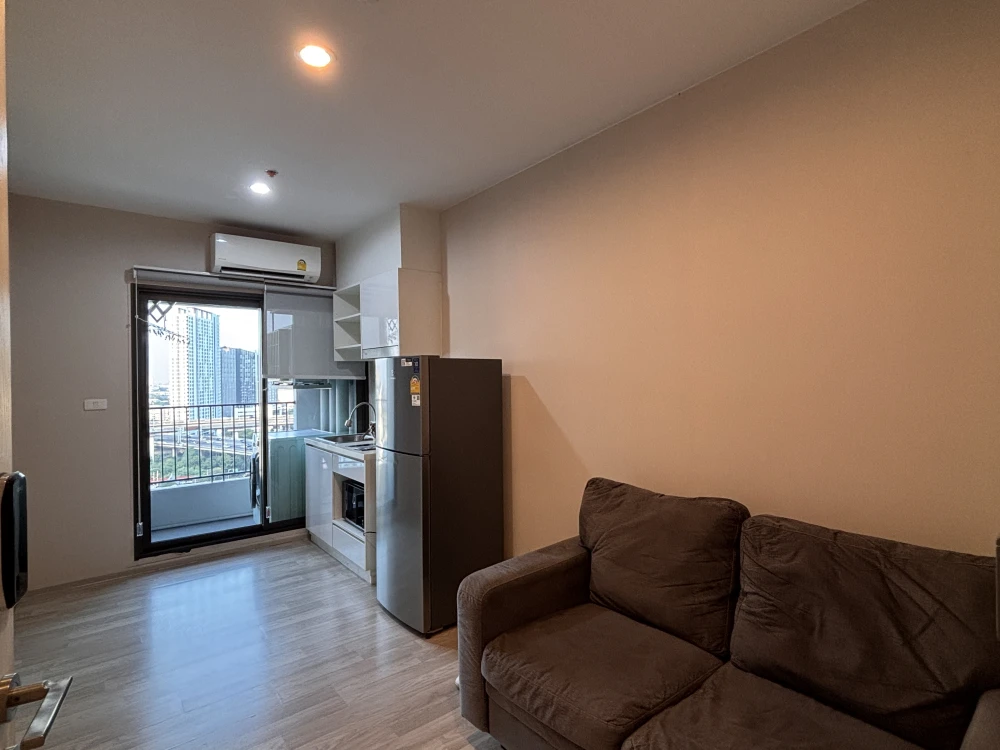Urgent sale!! Condo The Privacy Rama 9, 18th floor, beautiful room, fully furnished, good price, don't miss it!!
