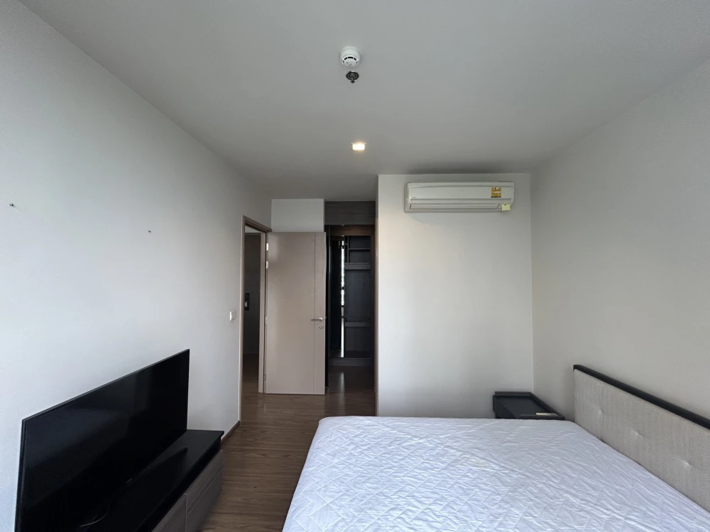Urgent sale!! Condo The Line Sukhumvit 71, 12th floor, corner unit, fully furnished, ready to move in. Reserve now!!