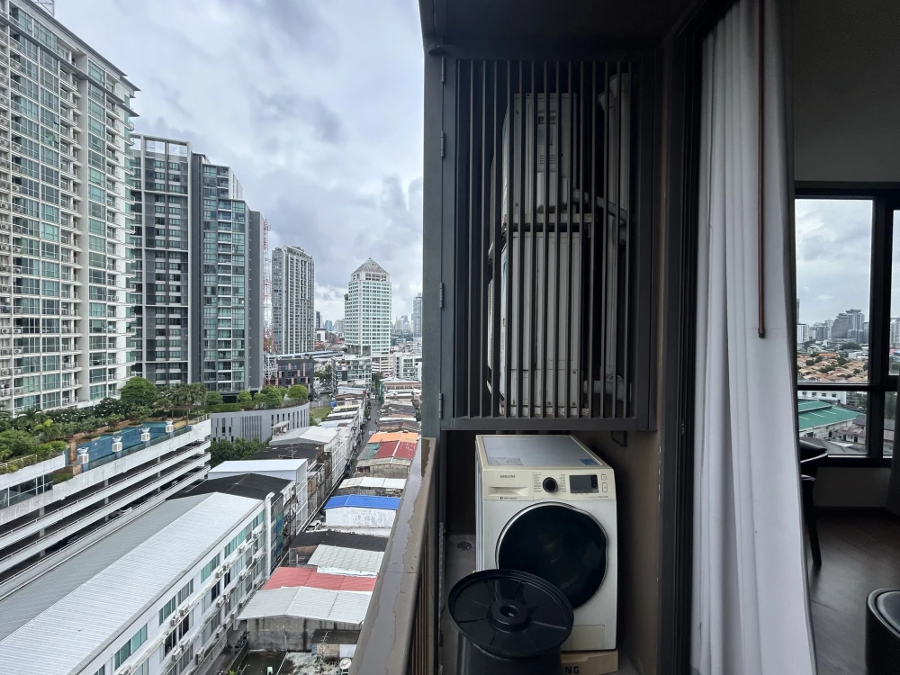 Urgent sale!! Condo The Line Sukhumvit 71, 12th floor, corner unit, fully furnished, ready to move in. Reserve now!!
