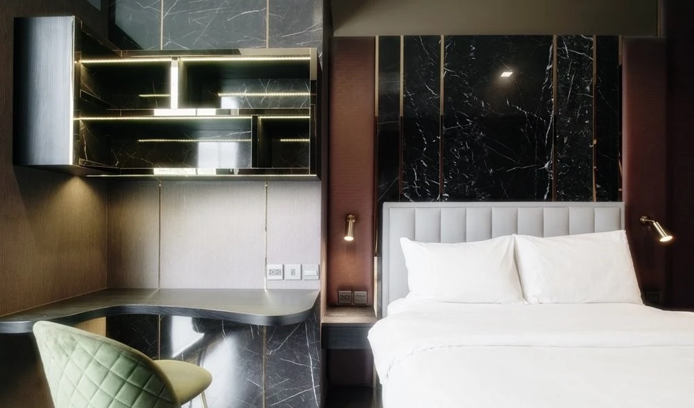 Urgent sale!! Condo The Line Ratchawithi, 22nd floor, beautifully decorated, fully built-in furniture, near BTS Ratchawithi, hurry and book now!!