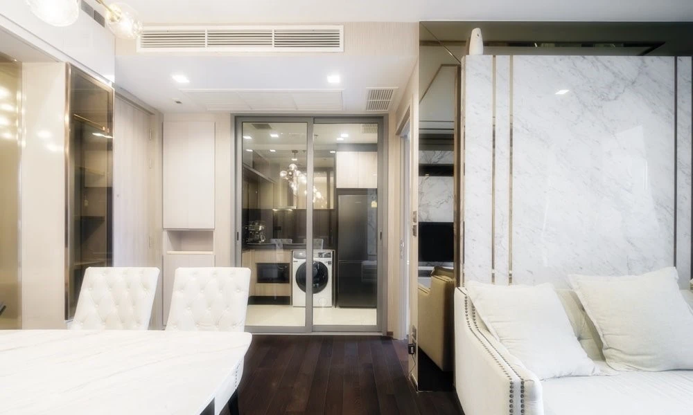 Urgent sale!! Condo The Line Ratchawithi, 22nd floor, beautifully decorated, fully built-in furniture, near BTS Ratchawithi, hurry and book now!!
