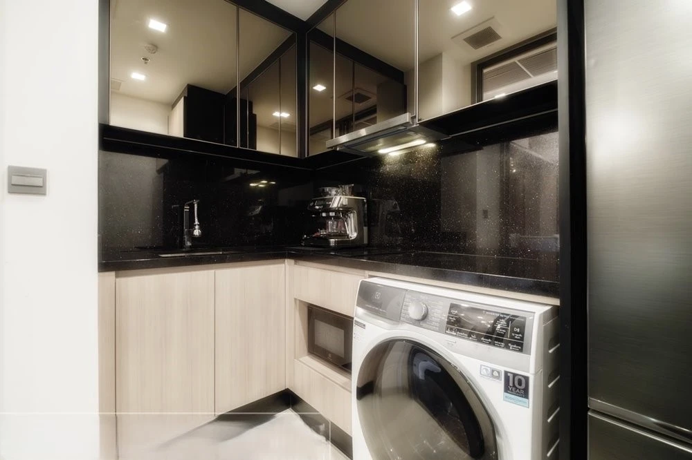 Urgent sale!! Condo The Line Ratchawithi, 22nd floor, beautifully decorated, fully built-in furniture, near BTS Ratchawithi, hurry and book now!!