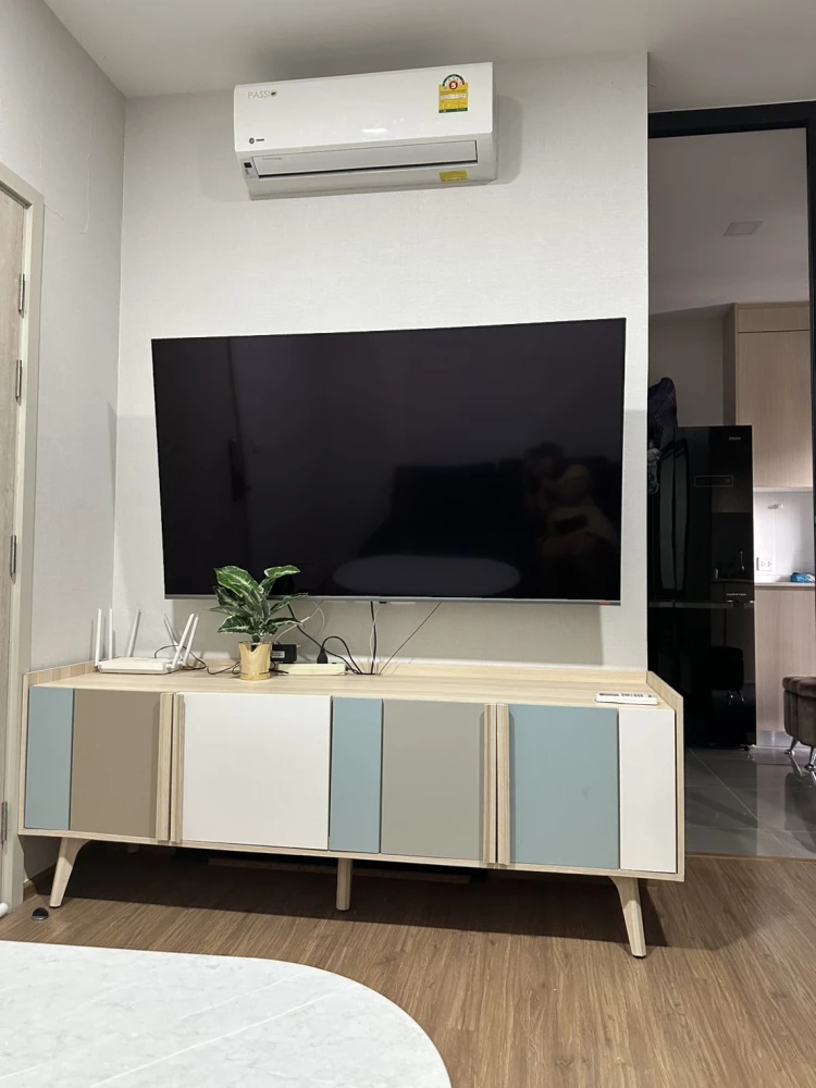 For Sale or Rent Urgent!! Metris Rama 9-Ramkhamhaeng Condo, 5th floor, fully furnished. Just bring your bags and move in! Don't miss out!!