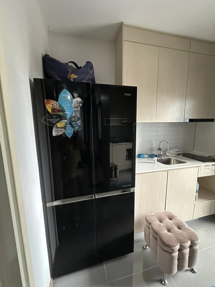 For Sale or Rent Urgent!! Metris Rama 9-Ramkhamhaeng Condo, 5th floor, fully furnished. Just bring your bags and move in! Don't miss out!!