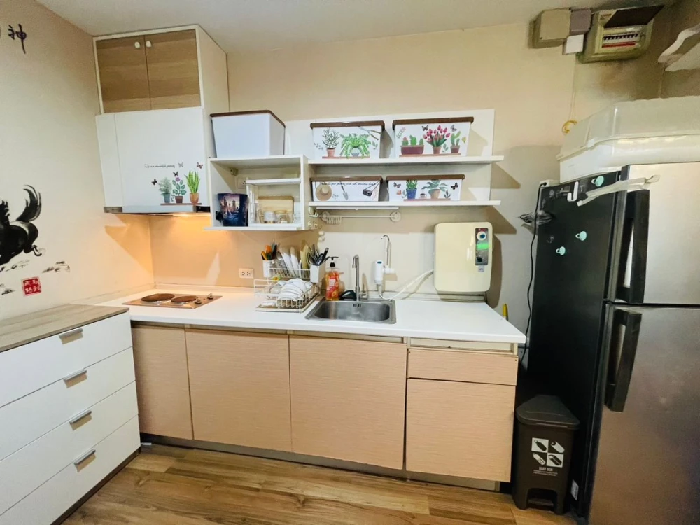 Urgent sale!! Condo Eksin Place, 11th floor, corner room, beautiful view, fully furnished, just bring your bags and move in. Don't miss out!!