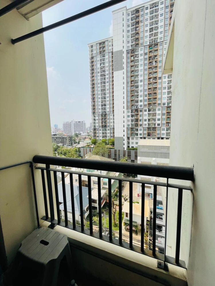 Urgent sale!! Condo Eksin Place, 11th floor, corner room, beautiful view, fully furnished, just bring your bags and move in. Don't miss out!!