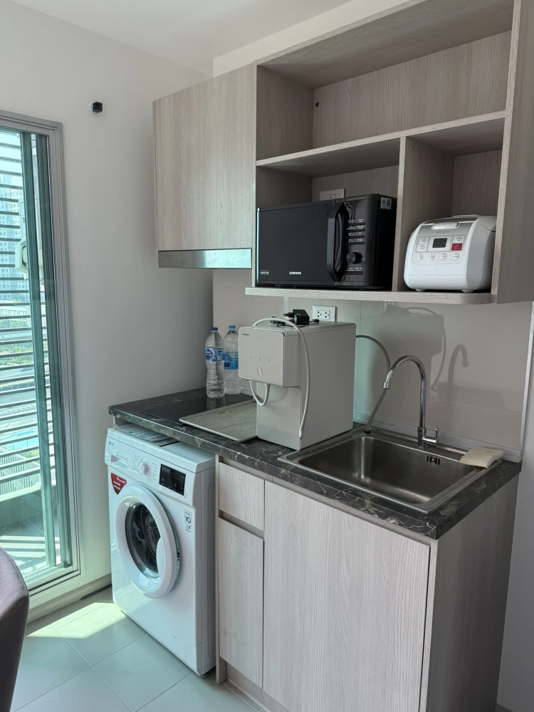 Urgent sale!! Elio Sathorn-Wutthakat Condo, 11th floor, fully furnished, ready to move in. Reserve now!!