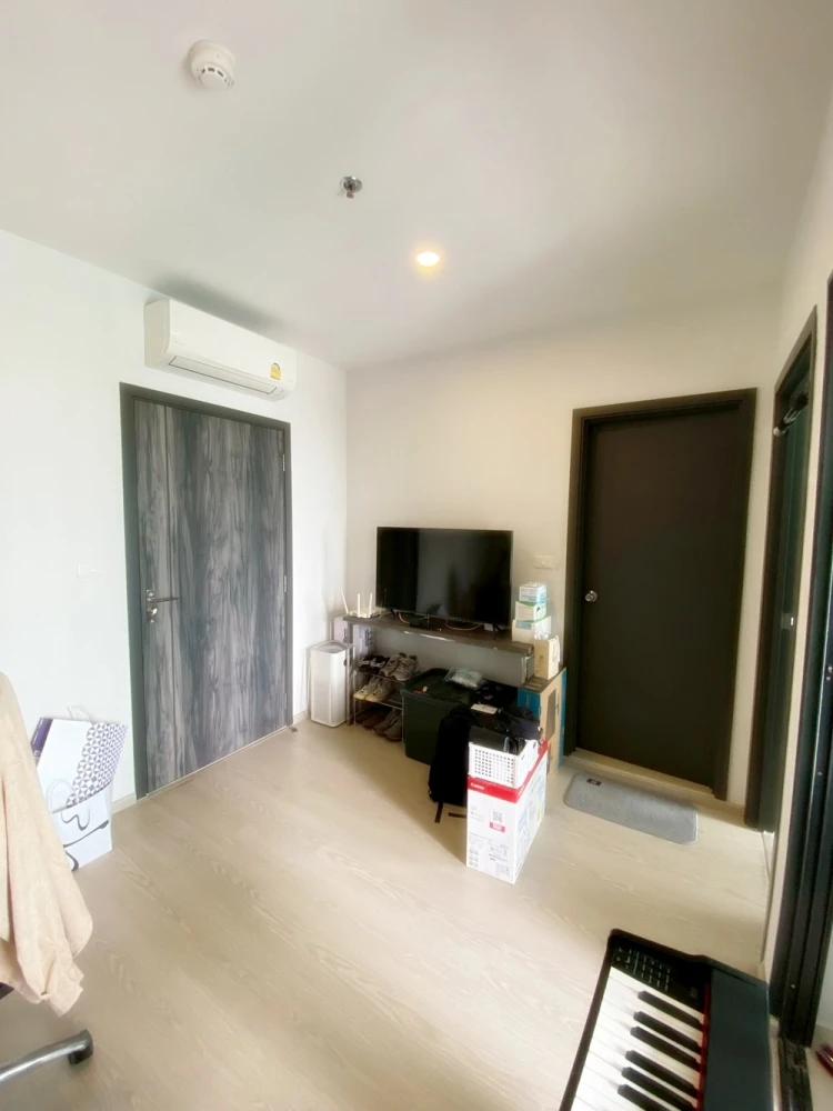 Urgent sale!! Condo Elio Del Nest, 19th floor, Building C, very beautiful room, ready to move in, good price, don't miss it!!