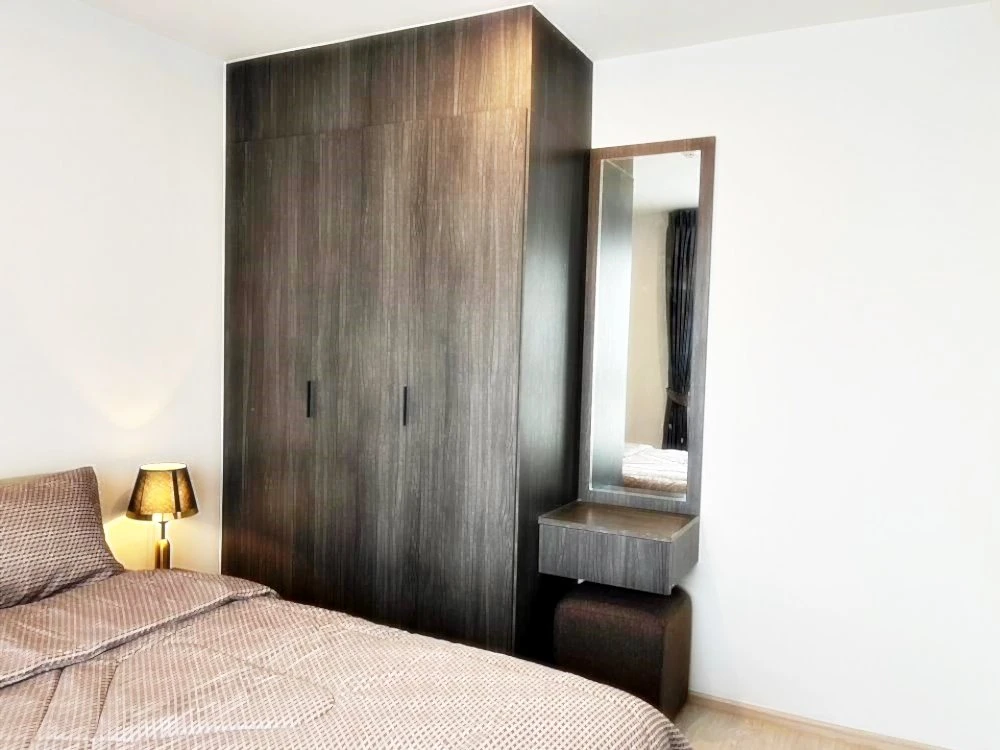 Urgent sale!! Elio Del Nest Condo, 22nd floor, Building E, beautiful room, fully furnished, ready to move in. Don't miss out!!