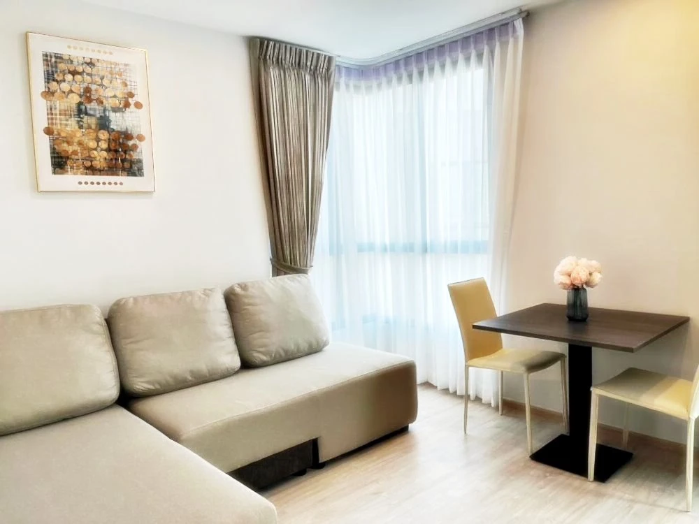 Urgent sale!! Elio Del Nest Condo, 22nd floor, Building E, beautiful room, fully furnished, ready to move in. Don't miss out!!