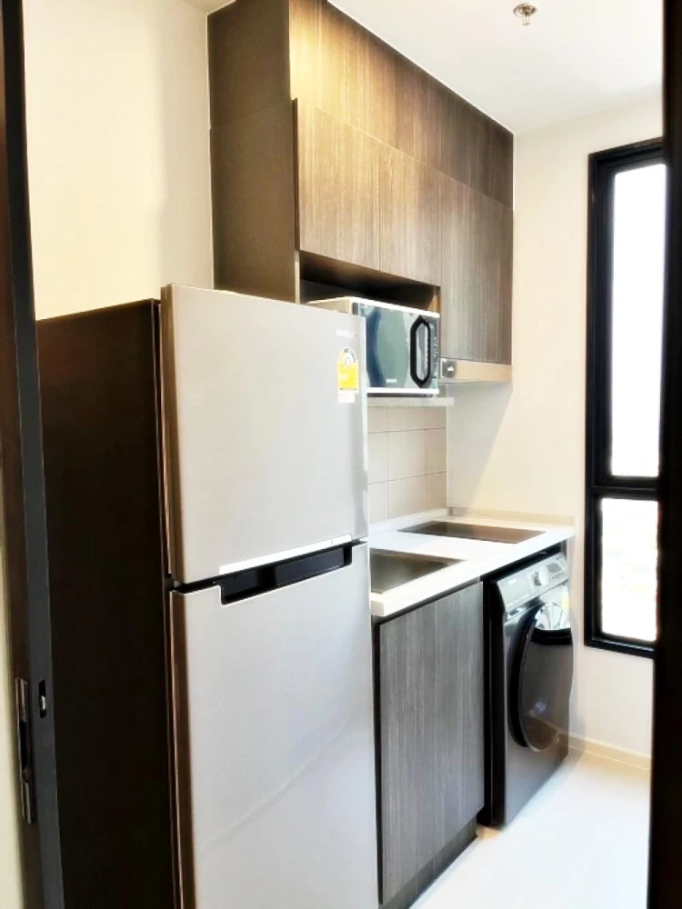 Urgent sale!! Elio Del Nest Condo, 22nd floor, Building E, beautiful room, fully furnished, ready to move in. Don't miss out!!