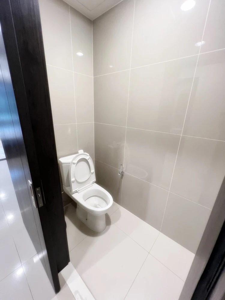 Urgent sale!! XT Huai Khwang Condo, 7th floor, Building B, corner room, garden view, beautiful room, ready to move in, hurry up and book now!!