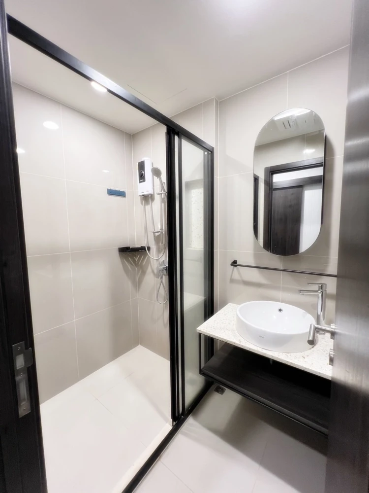 Urgent sale!! XT Huai Khwang Condo, 7th floor, Building B, corner room, garden view, beautiful room, ready to move in, hurry up and book now!!