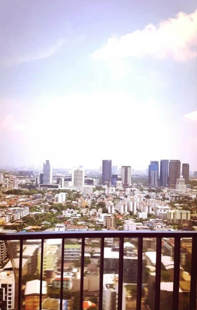 Urgent sale!! Chapter One Midtown Ladprao 24 Condo, 31st floor, high-rise view, beautiful room, fully furnished, ready to move in. Don't miss out!!