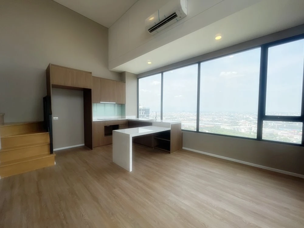 For sale, for rent!! Condo Landmark at MRT Station, 29th floor, Building B, beautiful room, good price, ready to move in, hurry up and book now!!