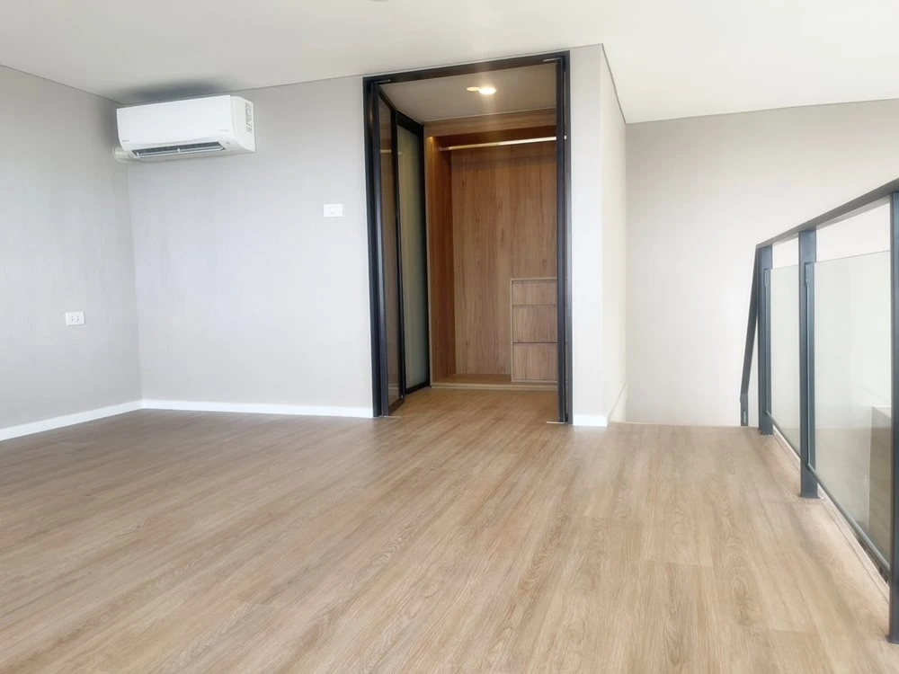 For sale, for rent!! Condo Landmark at MRT Station, 29th floor, Building B, beautiful room, good price, ready to move in, hurry up and book now!!