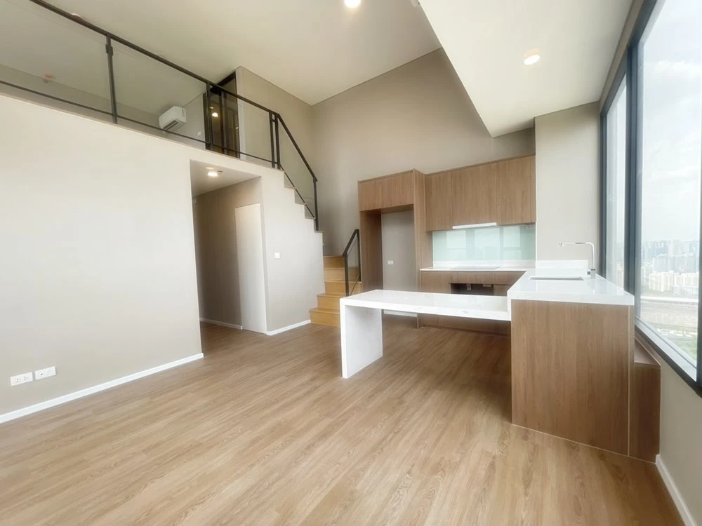 For sale, for rent!! Condo Landmark at MRT Station, 29th floor, Building B, beautiful room, good price, ready to move in, hurry up and book now!!