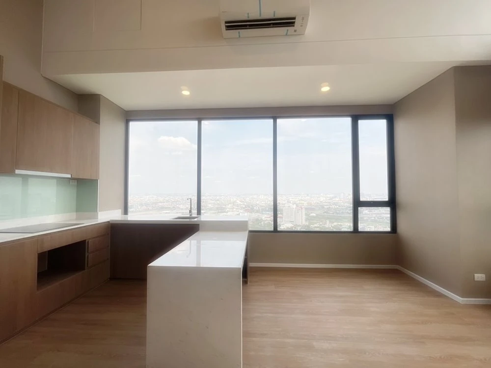 For sale, for rent!! Condo Landmark at MRT Station, 29th floor, Building B, beautiful room, good price, ready to move in, hurry up and book now!!
