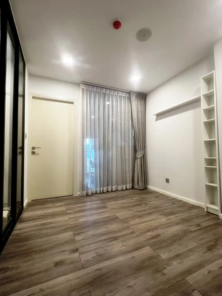 Urgent sale!! Condo Atmoz Ratchada-Huai Khwang, 5th floor (Corner room) meets all lifestyle needs perfectly. Hurry up and book now!!