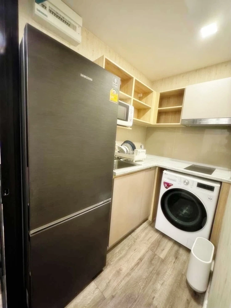 Urgent sale!! Condo Atmoz Ratchada-Huai Khwang, 5th floor (Corner room) meets all lifestyle needs perfectly. Hurry up and book now!!