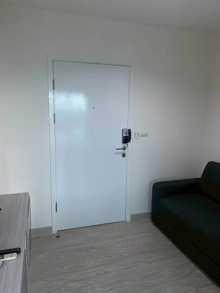 Urgent sale! Aspire Ngamwongwan condo, ready to move in, 22nd floor, high floor with great view, everything you need is here. Book now!