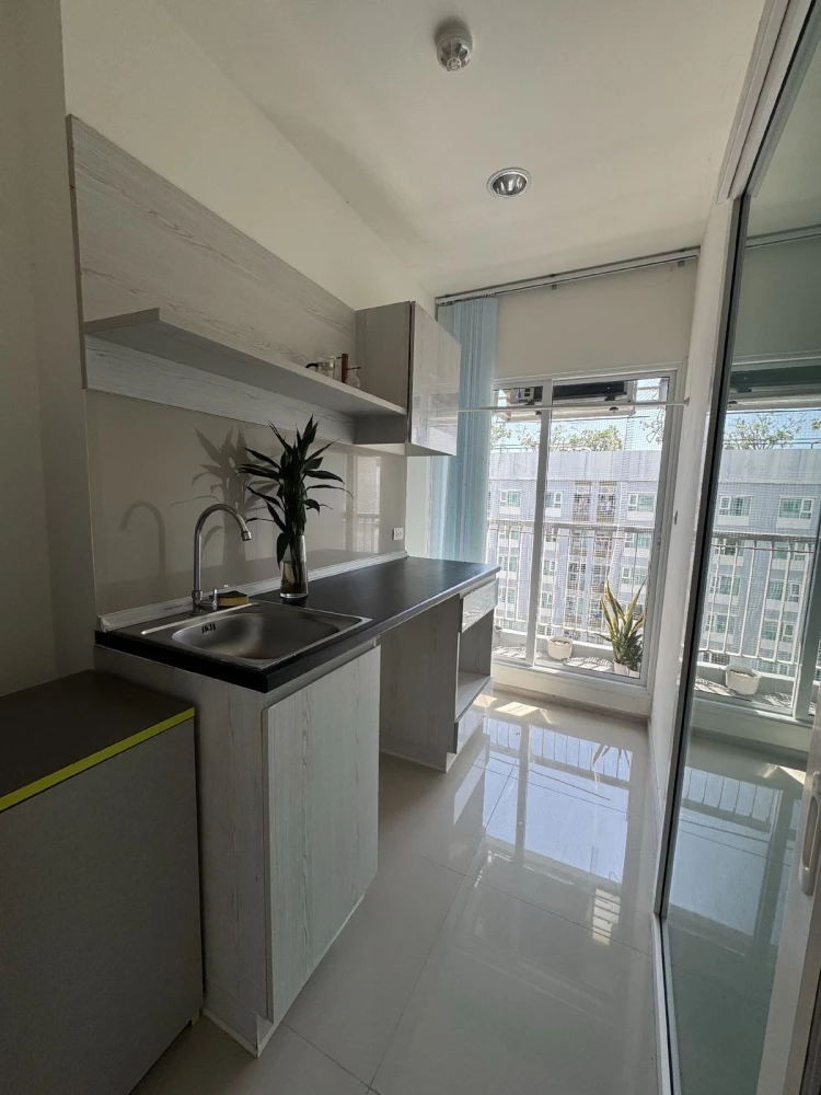 Urgent sale!! Condo Aspire Erawan, 30th floor, Building B, river view, beautiful room, good price, very suitable for investment, don't miss it!!