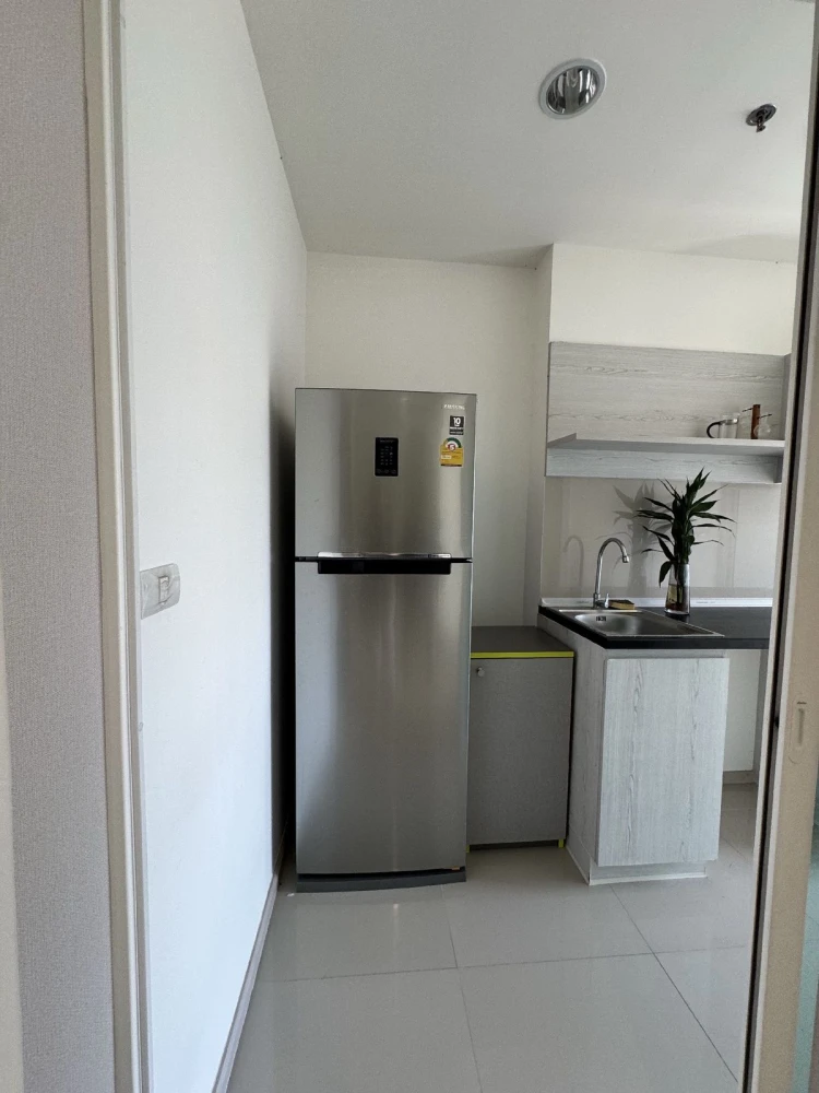 Urgent sale!! Condo Aspire Erawan, 30th floor, Building B, river view, beautiful room, good price, very suitable for investment, don't miss it!!