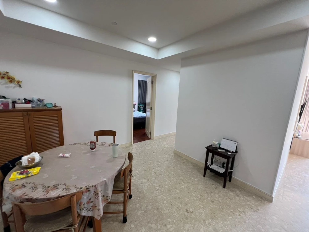 Urgent sale!! Condo Hampton Thonglor 10, 20th floor, beautiful room, beautiful view, condo in the heart of Thonglor, ready to move in, book now!!