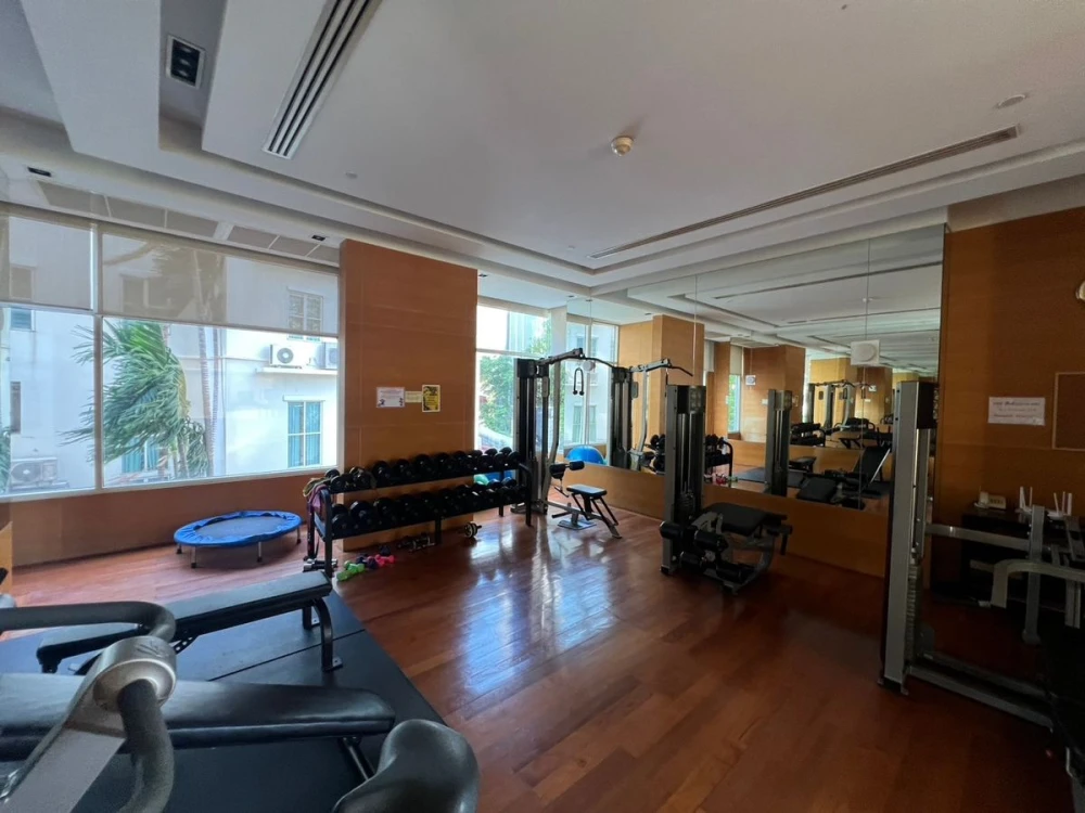 Urgent sale!! Condo Hampton Thonglor 10, 20th floor, beautiful room, beautiful view, condo in the heart of Thonglor, ready to move in, book now!!
