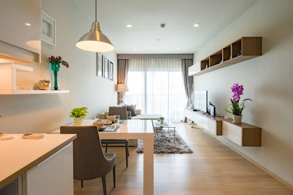 Urgent sale!! Noble Refine Condo, 25th floor, beautiful room, good price, fully furnished, ready to move in, don't miss it!!