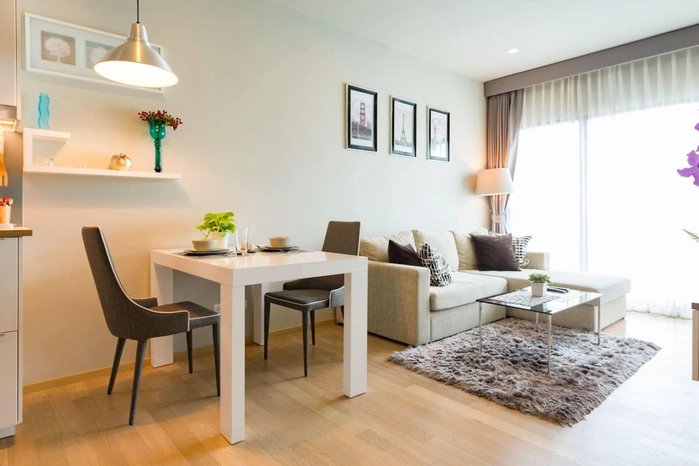 Urgent sale!! Noble Refine Condo, 25th floor, beautiful room, good price, fully furnished, ready to move in, don't miss it!!