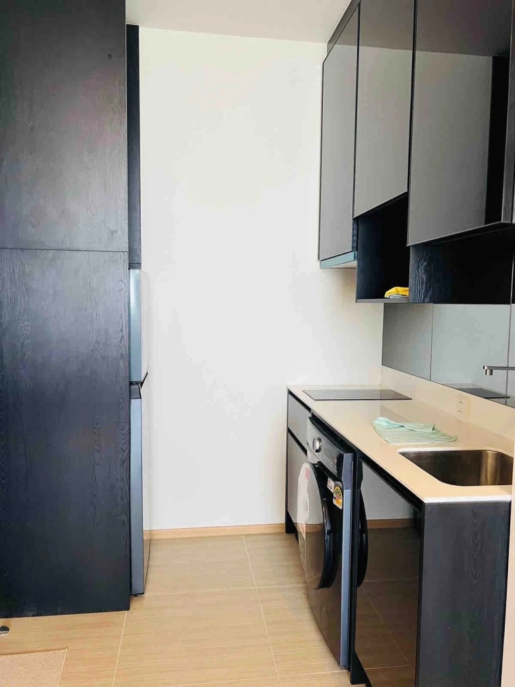 Urgent sale!! Noble Around Ari Condo, beautiful room on the 38th floor with panoramic views. Don't wait! Reserve now!!