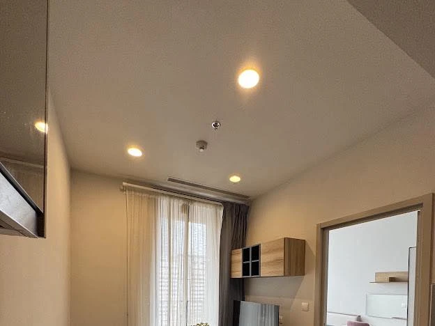 Urgent sale!! Condo Oka House Sukhumvit 36, 8th floor, beautiful unit, fully furnished, ready to move in. Don't miss out!!