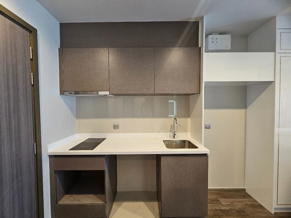 Urgent sale or rent!! Life Ladprao Valley Condo, 41st floor, Chatuchak Park view, beautiful room, ready to move in, don't miss out!!