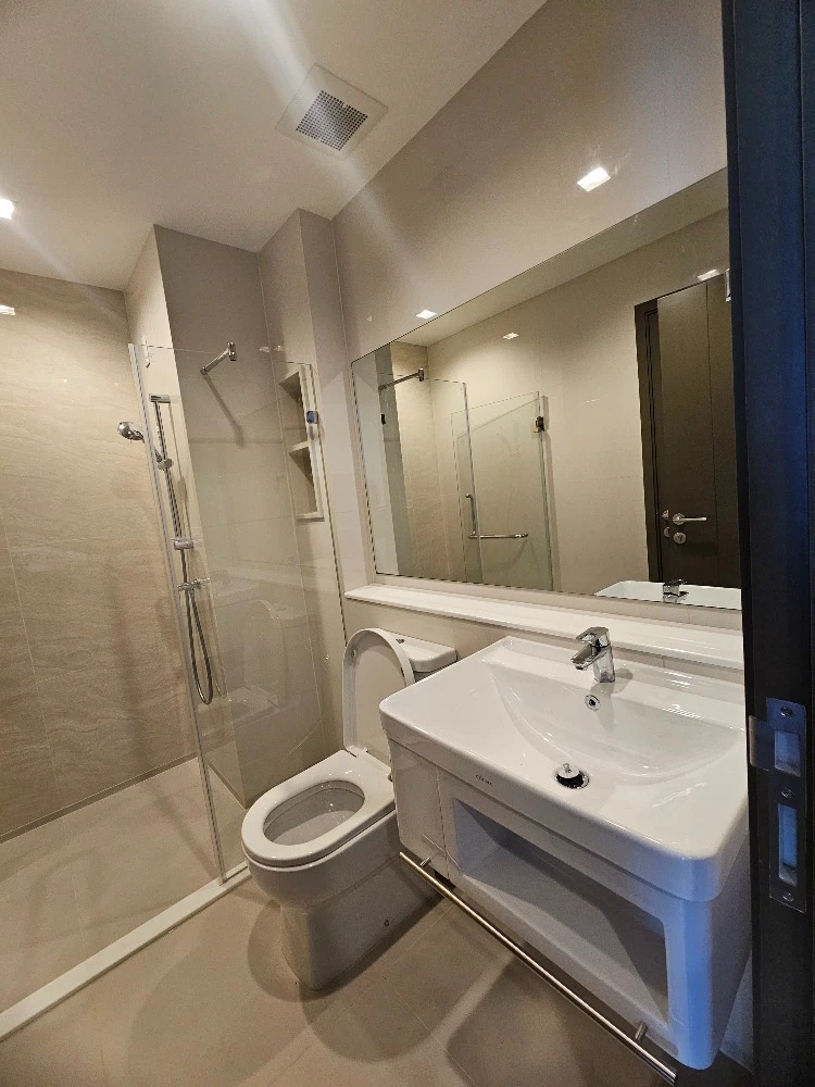 Urgent sale or rent!! Life Ladprao Valley Condo, 41st floor, Chatuchak Park view, beautiful room, ready to move in, don't miss out!!