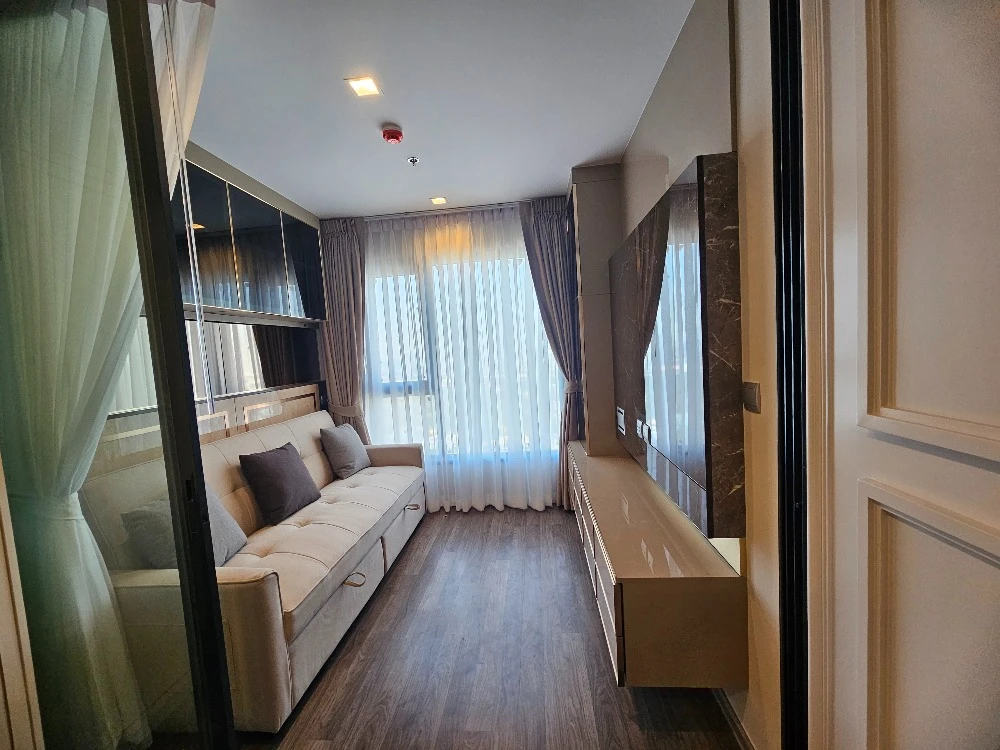 Urgent sale or rent!! Life Ladprao Valley Condo, 41st floor, Chatuchak Park view, beautiful room, ready to move in, don't miss out!!