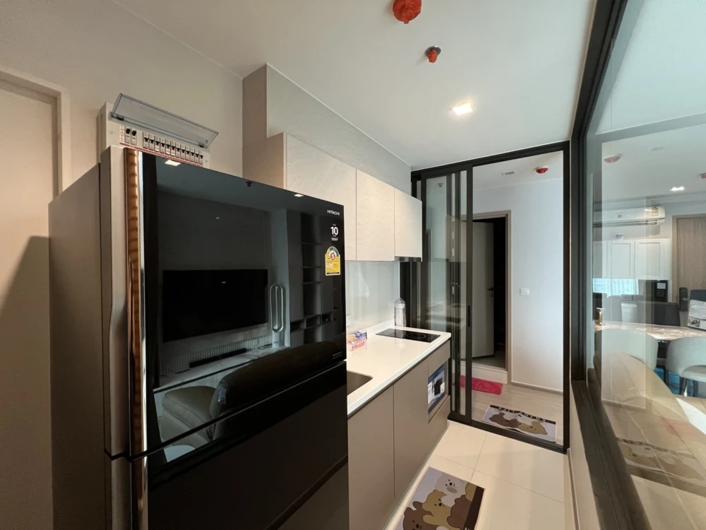 ขายด่วน!! คอนโด ไลฟ์ สาทร - เซียร์ร่า ห้องสวย บิ้วอินแนว Luxury- Modern สวยมาก พร้อมอยู่ จองเลย!!