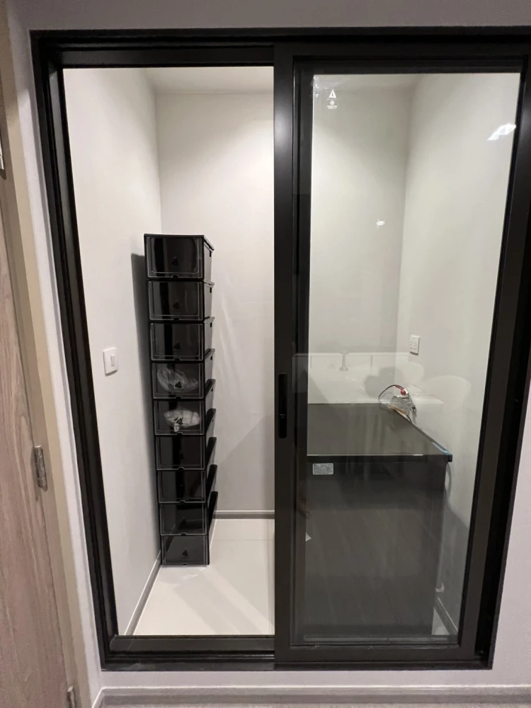 ขายด่วน!! คอนโด ไลฟ์ สาทร - เซียร์ร่า ห้องสวย บิ้วอินแนว Luxury- Modern สวยมาก พร้อมอยู่ จองเลย!!